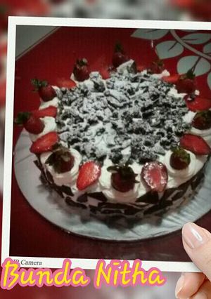 Foto resep Black forest toping stroberi coklat