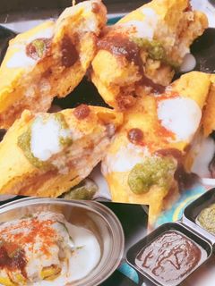 ब्रेड पकोडा (bread pakoda recipe in marathi) रेसिपी चे मुख्य फोटो