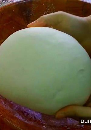 صورة لوصفة عجين المسمن و المحاجب بدون دلك لام وليد