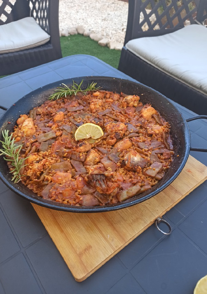 Una foto de Paella alicantina de pollo