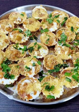 दही कटोरी चाट (dahi katori chaat recipe in Hindi) रेसिपी मुख्य फोटो