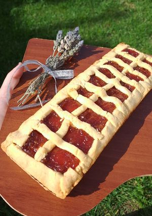 Una foto de Pasta frola de membrillo con pocos ingredientes