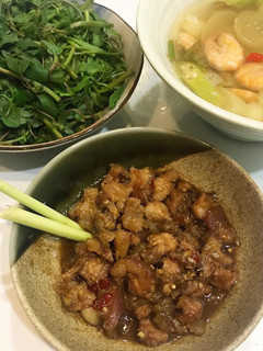 Hình của món Thịt ba rọi xào mắm ruốc.