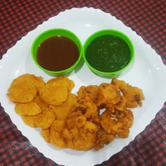 A picture of Mix veg pakoda.