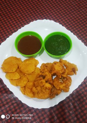 A picture of Mix veg pakoda.