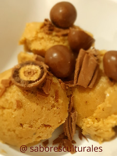 Una foto de 😜 Helado de banana y mantequilla de maní + dulce de leche sin T.A.C.C