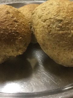 A picture of Wholewheat dinner rolls.