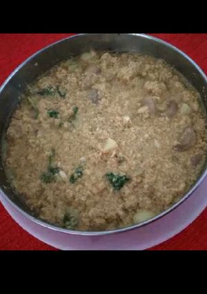 A picture of Egg curry with coconut milk.