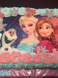Una foto de Tarta de cumpleaños sin huevos de frozen