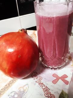 صورة لوصفة طريقة عمل عصير الرمان 😋