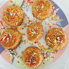 A picture of Coconut cookies.