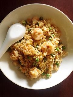 Hình của món Cơm chiên tôm dầu hào.
