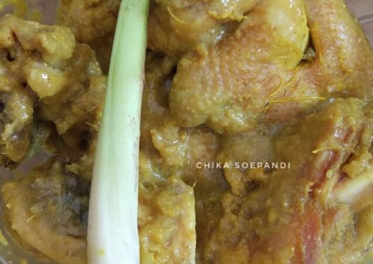8 Resep: Ayam Ungkep Bumbu Kuning (ayam goreng langkuas) #4 Anti Ribet!