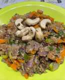 Wok de trigo burgol y verduras, con castañas de cajú