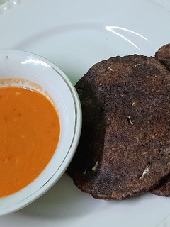 वेजिटेबल मिक्स रागी रोटी(Vegetable mix ragi roti recipe in Hindi) रेसिपी मुख्य फोटो