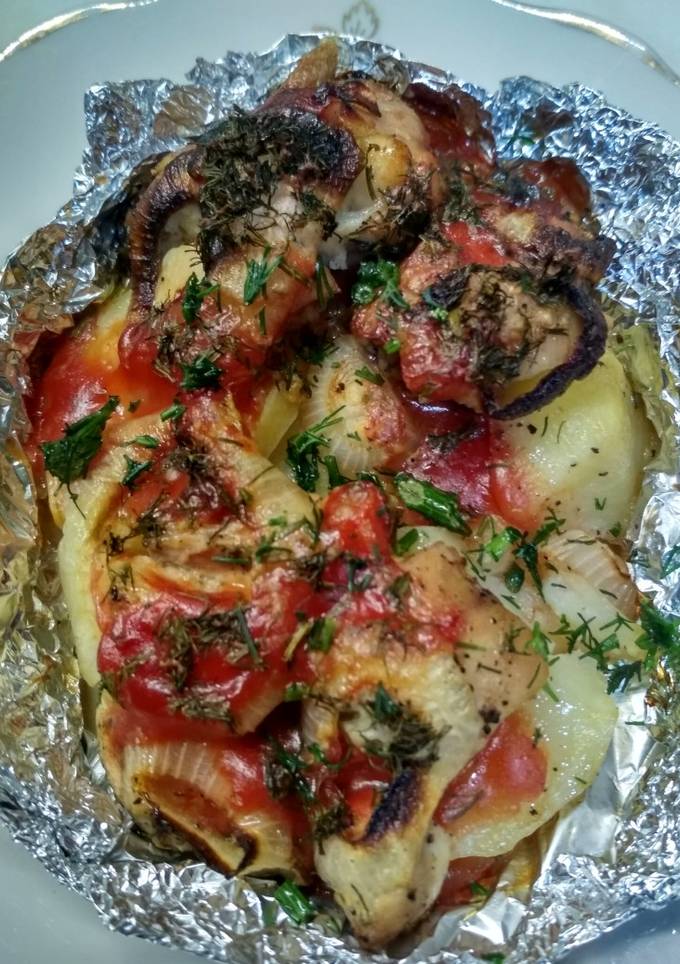 Картофель с курицей в фольге
