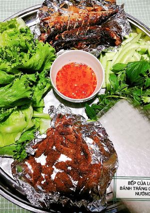Hình của món Bánh tráng cuốn thịt, cá nướng kèm rau sống.