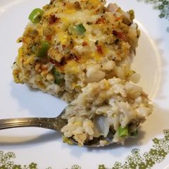 A picture of Cheesy Tuna Rice Bake.