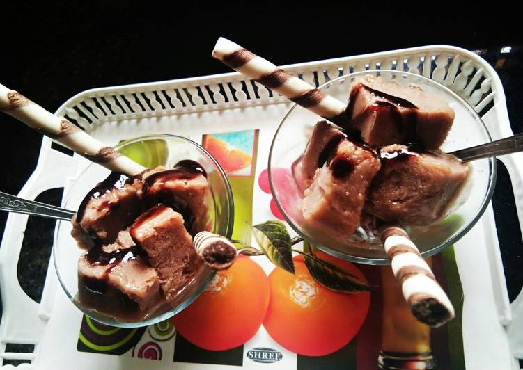 Banana chocolate ice cream