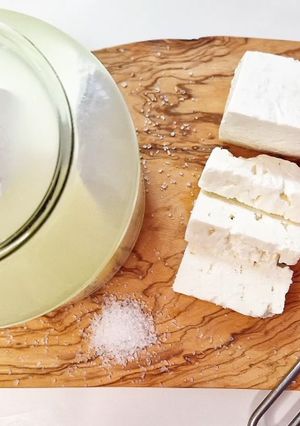 Φωτογραφία της συνταγής Σπιτικό Κατσικίσιο Τυρί - Homemade Goat Cheese In Brine