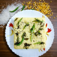 A picture of Dhokla.