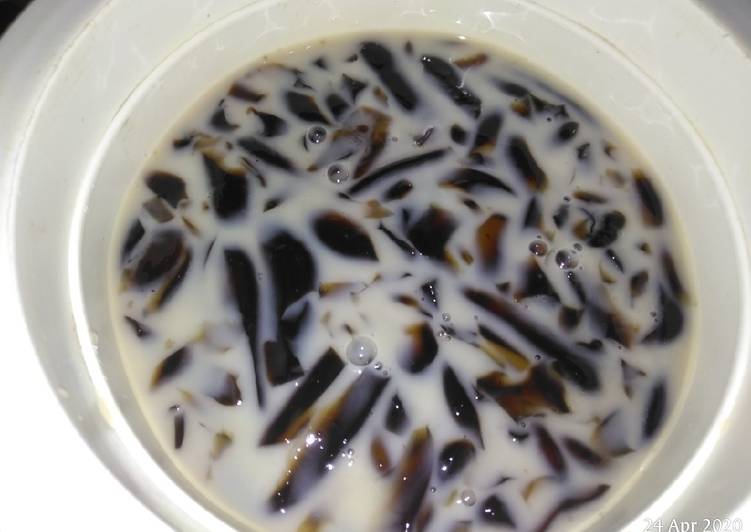 Es Cincau Susu Gula merah