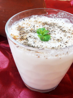 मट्ठा/छाछ (Mattha / Chaas recipe in hindi) रेसिपी मुख्य फोटो