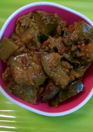A picture of Khatta meetha petha.