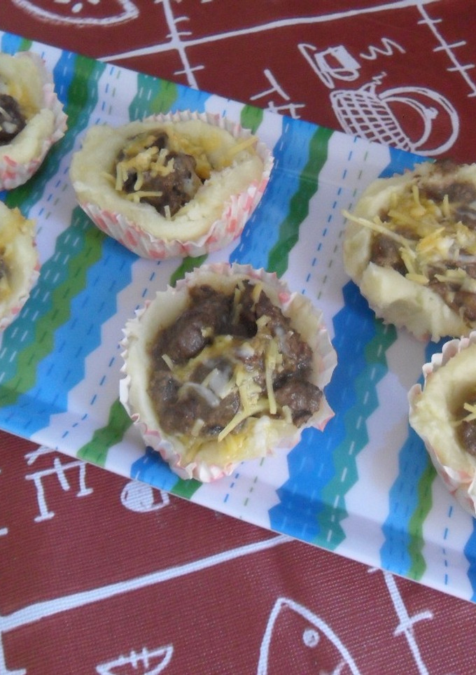Una foto de Nidos de higaditos de pollo (comida de aprovechamiento)