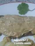 Entrecot con salsa de cebolla caramelizada
