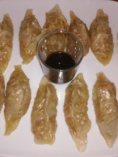 Una foto de Gyozas a la sartén