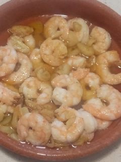 Una foto de Langostinos al ajillo