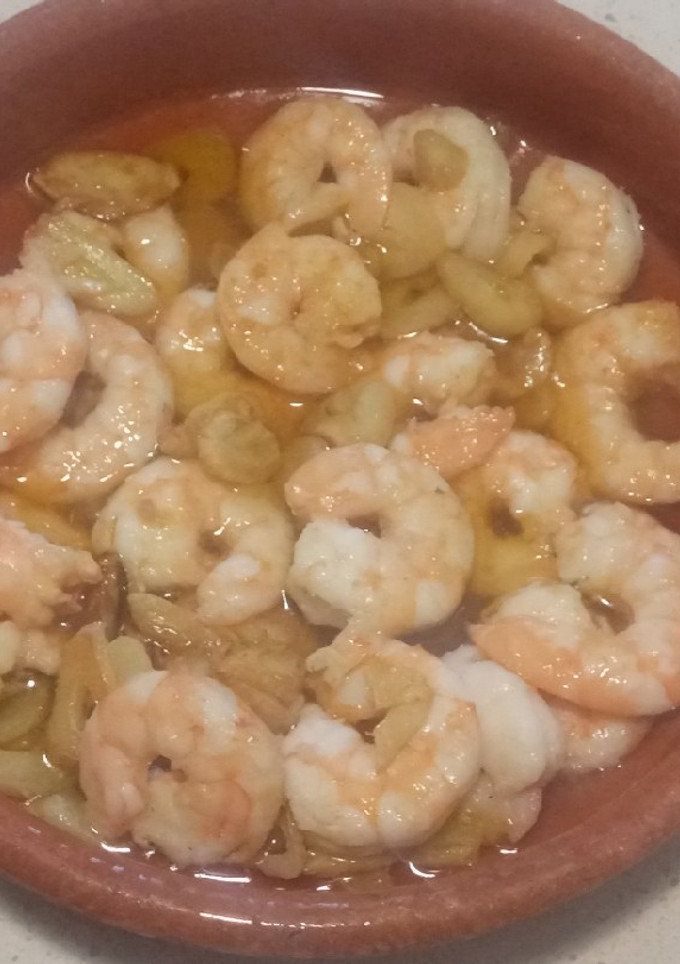 Una foto de Langostinos al ajillo