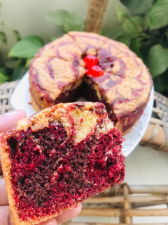 A picture of Red velvet marble cake.