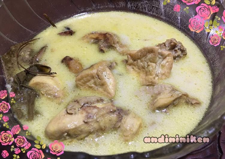 Cara Gampang memasak Opor Ayam Putih Anti Gagal