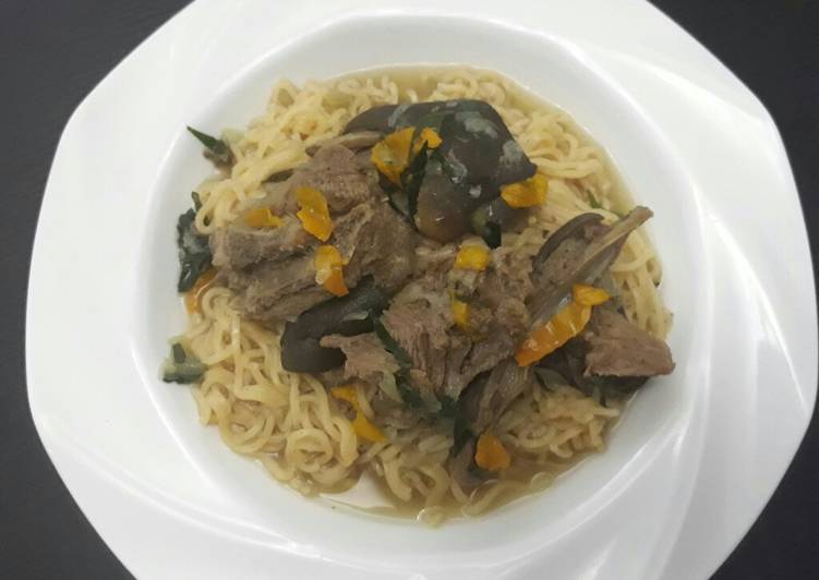 Goat meat peppersoup noddles