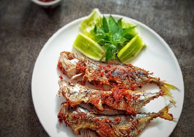 Ikan kembung goreng