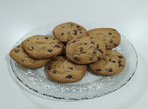 Una foto de Galletitas con chips de chocolate | fran cocina