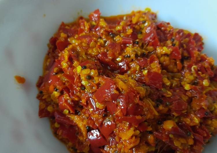 Red chilli pickle