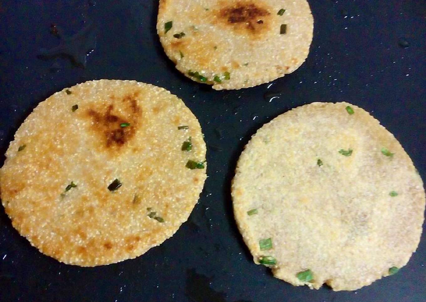 Fresh onion bhakri