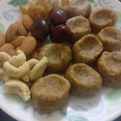 A picture of 4 Ingredient Laddu.