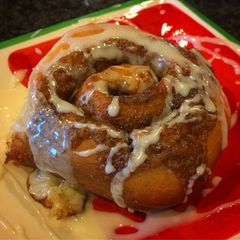 A picture of Cinnamon Rolls with Baileys Icing.