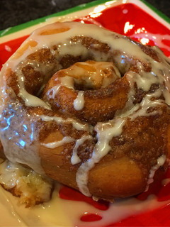 A picture of Cinnamon Rolls with Baileys Icing.