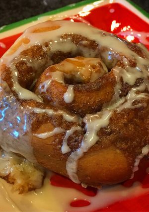 A picture of Cinnamon Rolls with Baileys Icing.