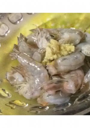 Foto resep 22. Tips Membersihkan Udang