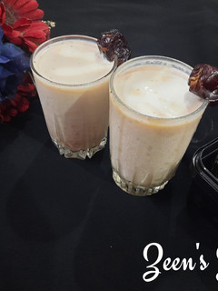 A picture of Dates Milkshake.