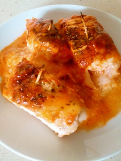 Una foto de Pechugas de pollo rellenas de pavo y queso