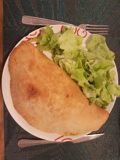 Une photo de Calzone végétarienne 🇮🇹
