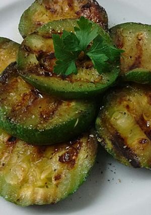 Una foto de Zapallitos Verdes Grillados (acompañamiento)
