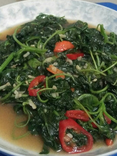 Foto resep Tumis Bayam Bawang Putih